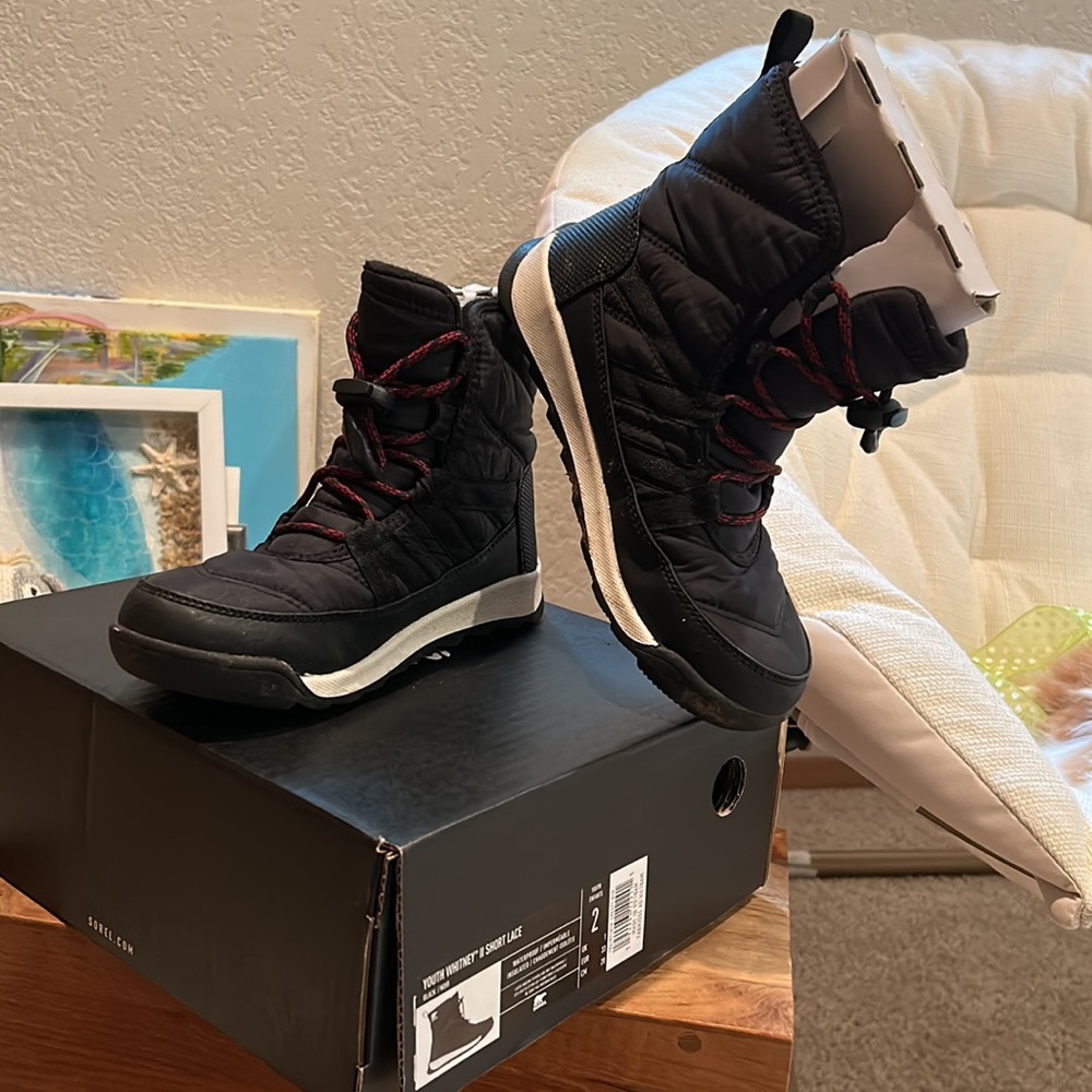 Sorel Youth Whitney II Short Lace Snowboot